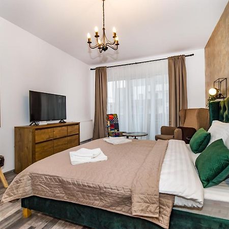 Apartament Smarald ブラショフ エクステリア 写真