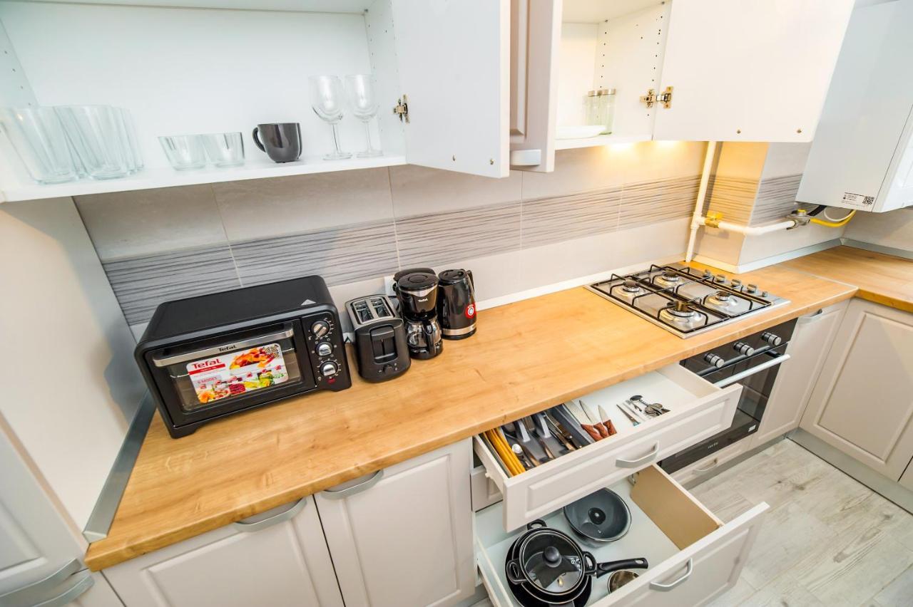 Apartament Smarald ブラショフ エクステリア 写真
