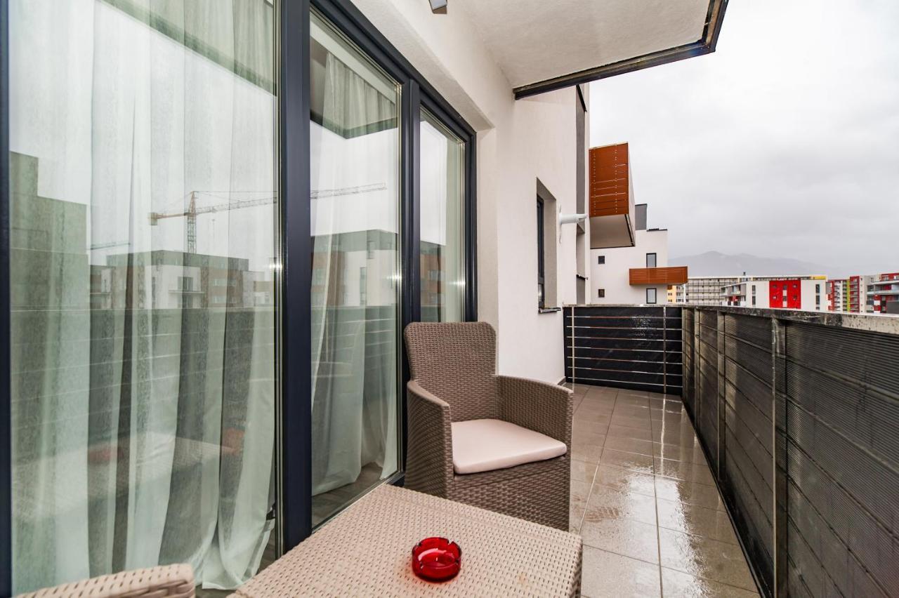 Apartament Smarald ブラショフ エクステリア 写真
