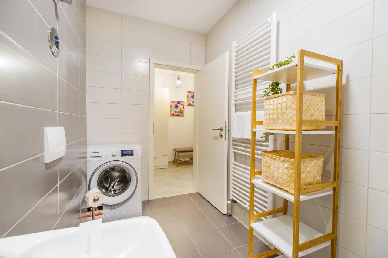 Apartament Smarald ブラショフ エクステリア 写真